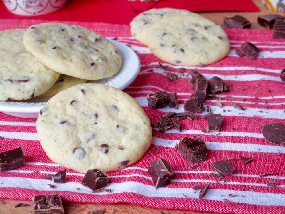 Biscotti morbidi con gocce di cioccolato fondente