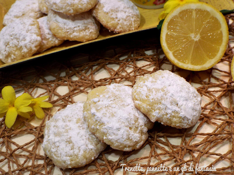 Biscotti morbidi panna e limone