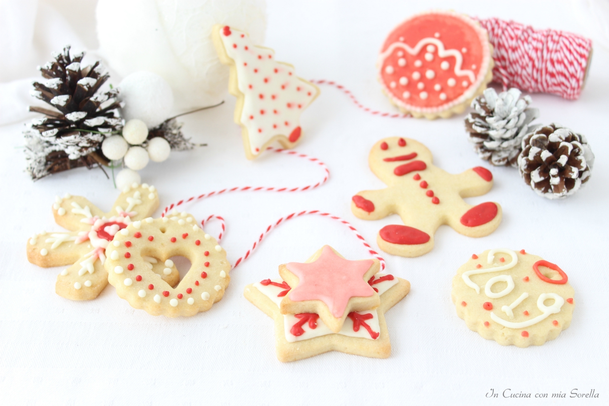 Biscotti natalizi decorati