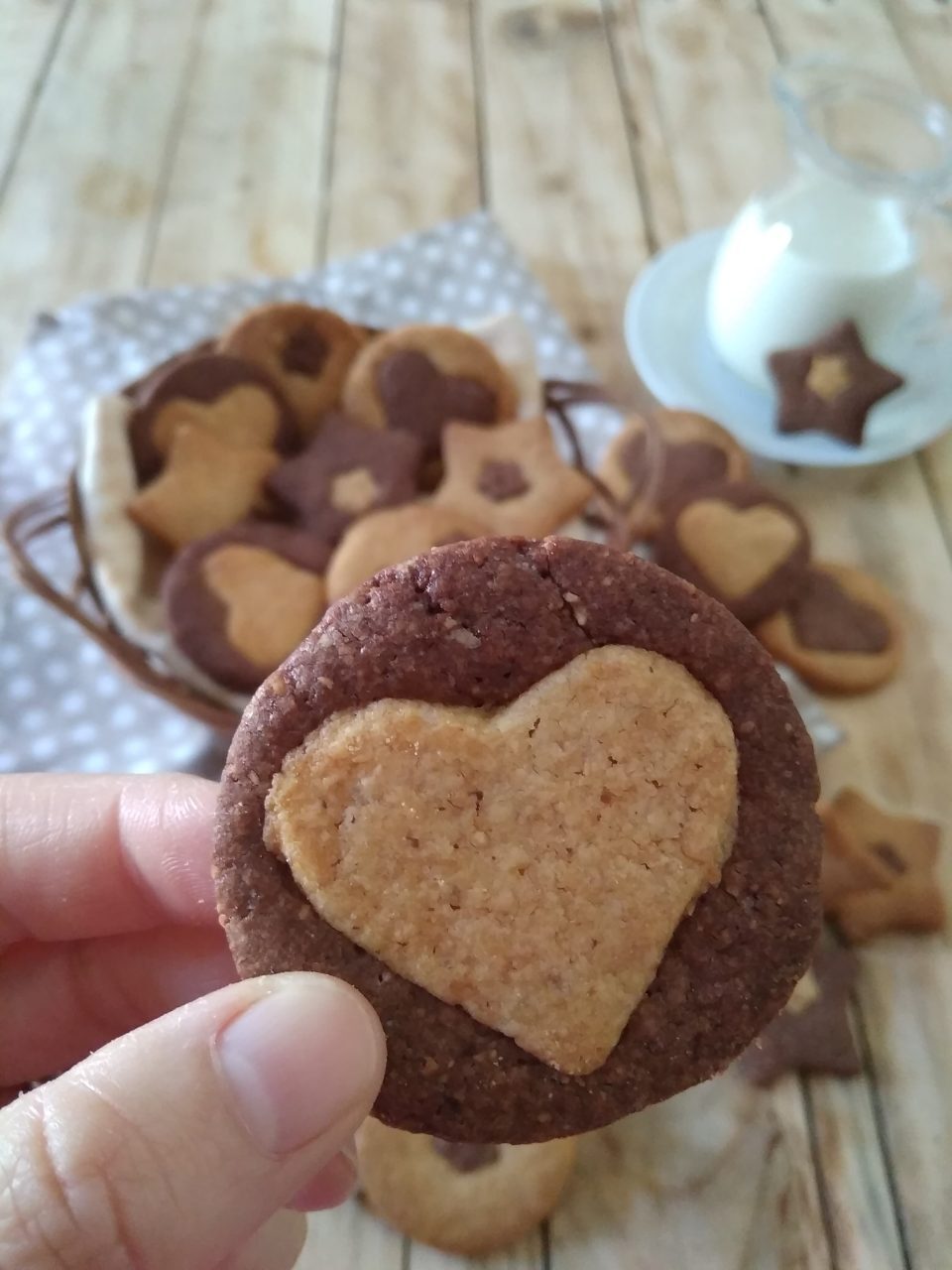 Biscotti nocciole e cacao