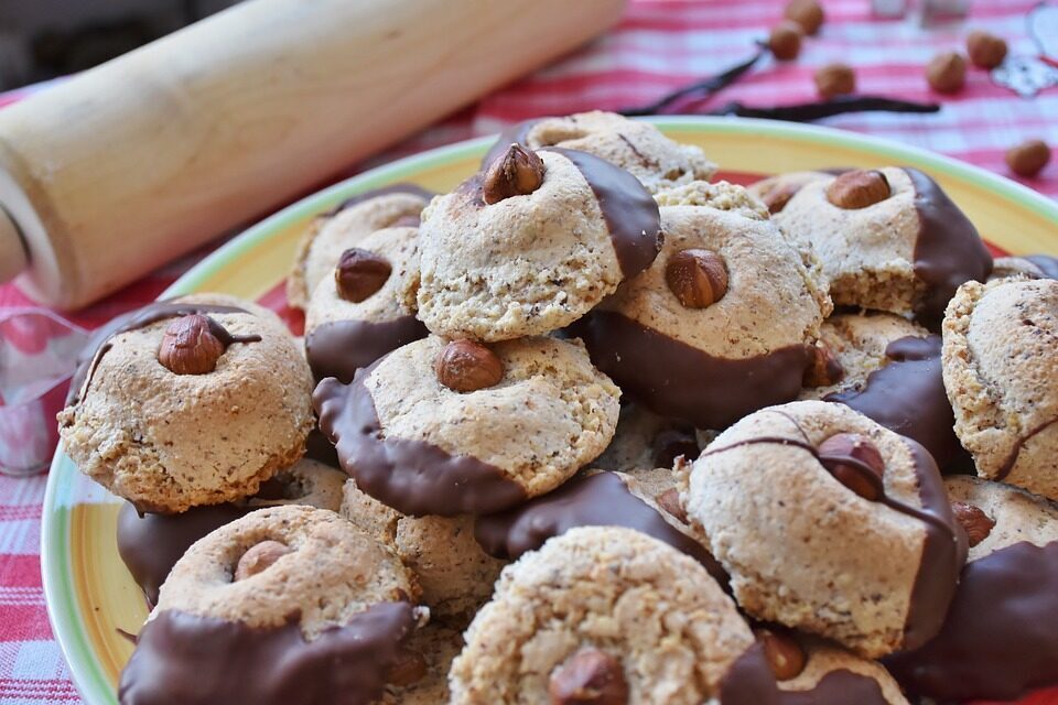 Biscotti nocciole e cioccolato