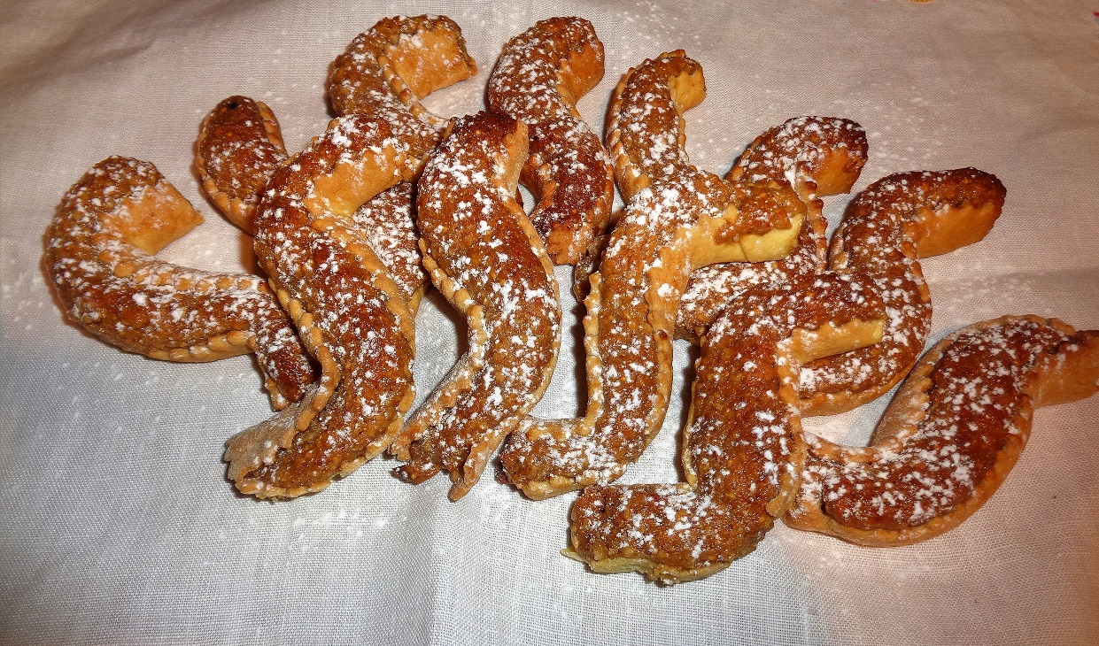 Biscotti nucatili