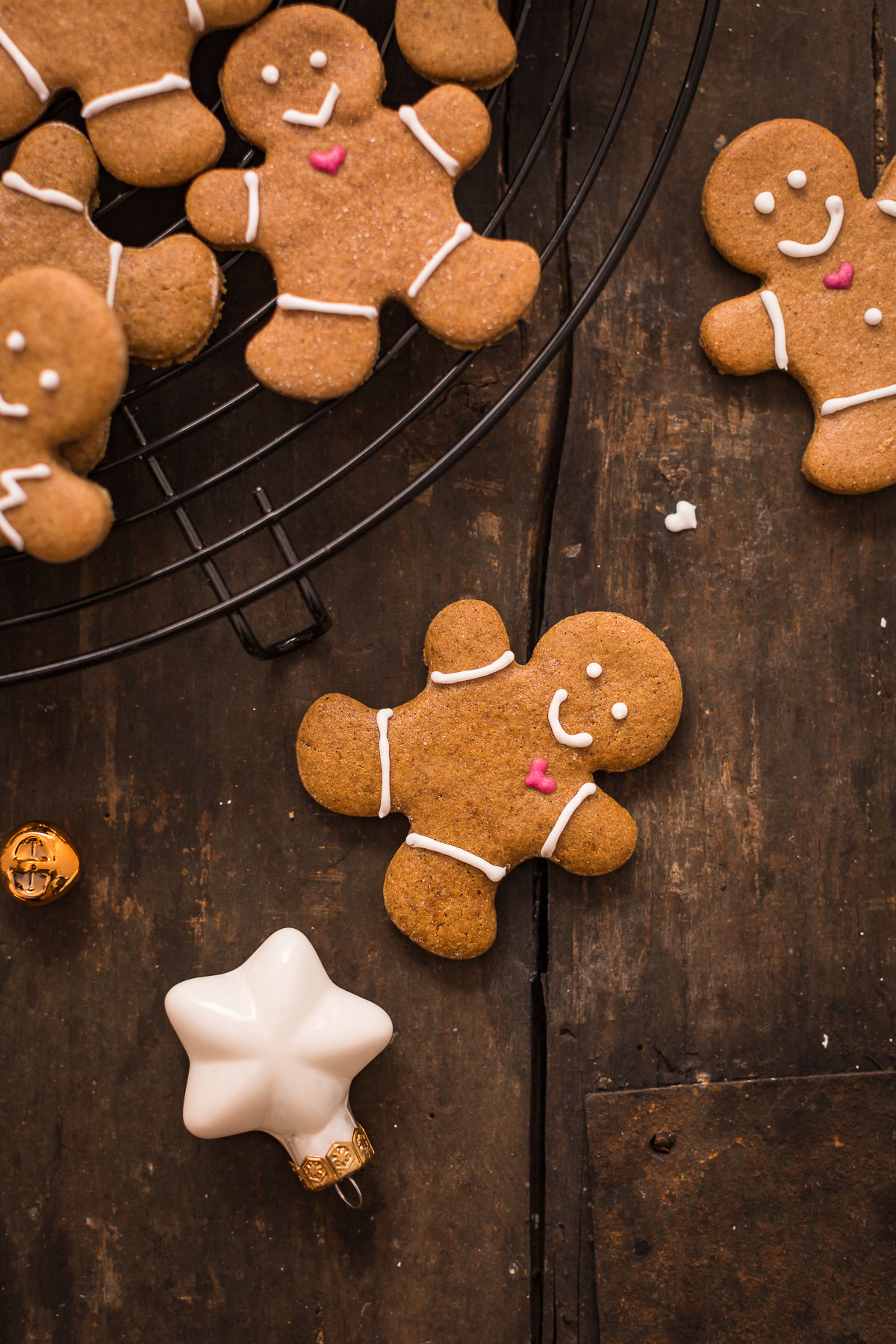 Biscotti pan di zenzero vegani – gingerbread man vegani