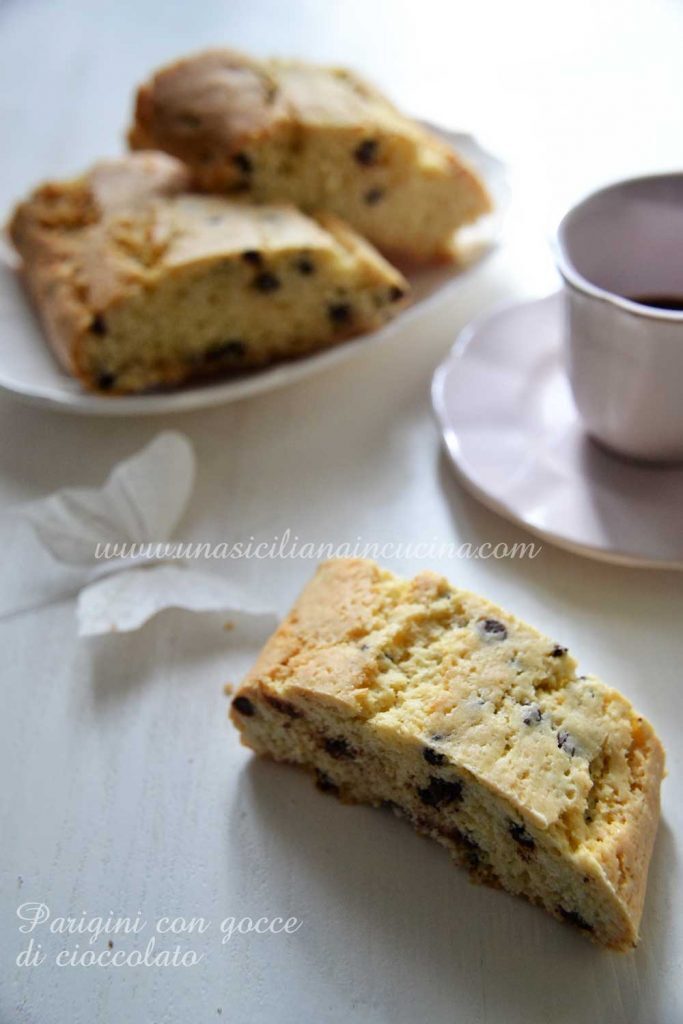 Biscotti parigini con gocce di cioccolato