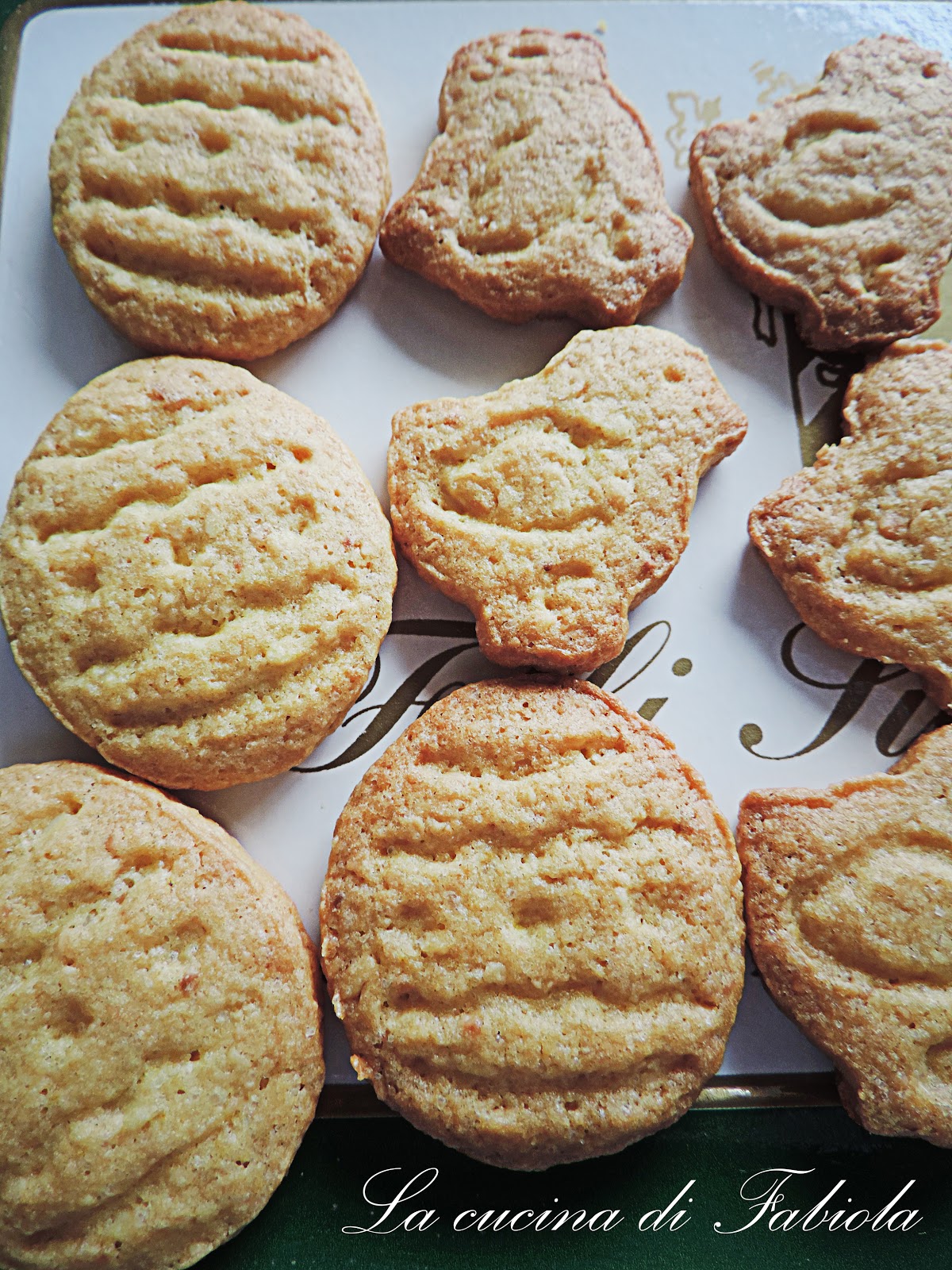 Biscotti pasquali alle mandorle con frolla all’olio