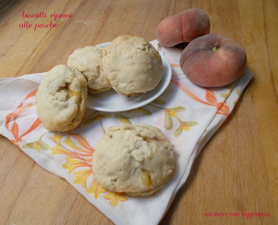 Biscotti ripieni alle pesche