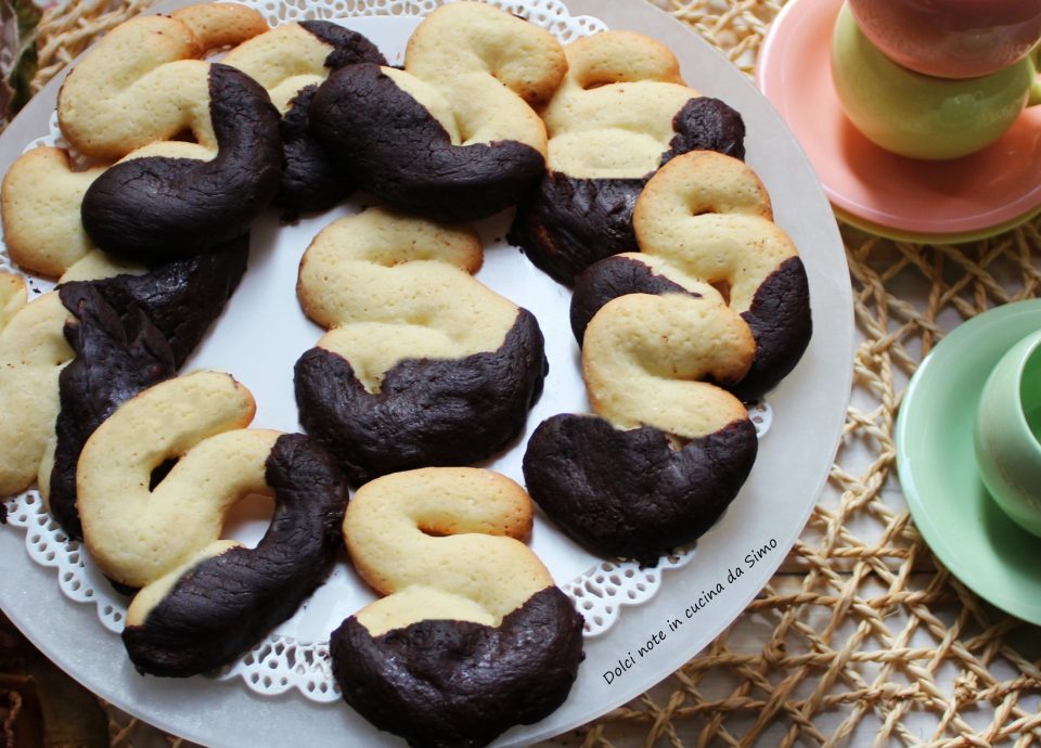 Biscotti “s” di frolla montata