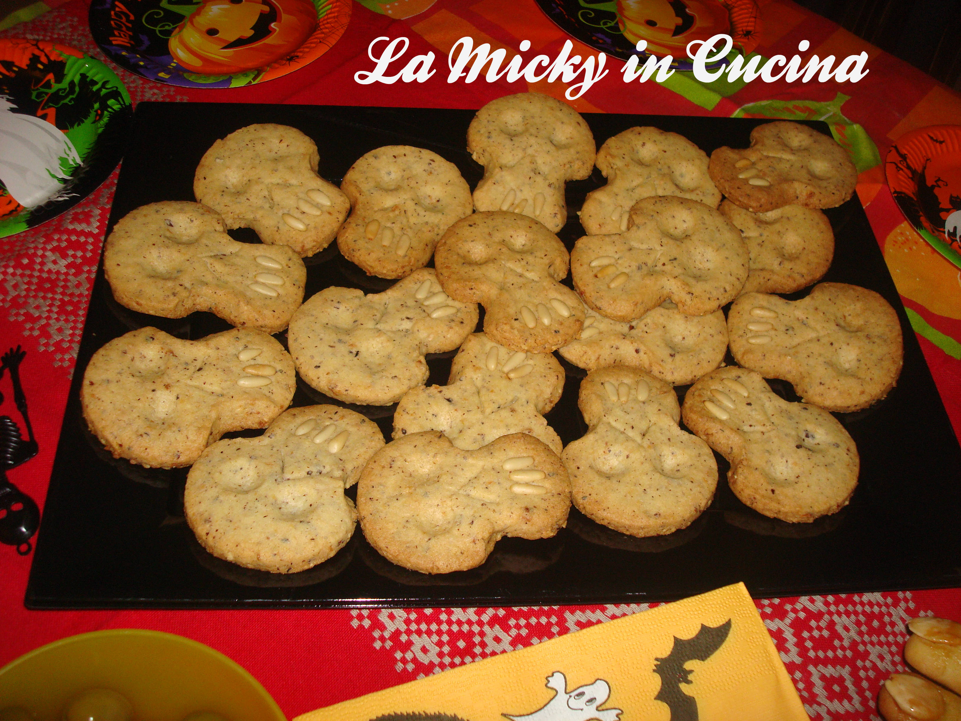 Biscotti teschio per halloween