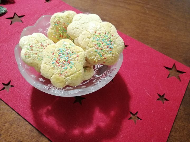 Biscotti zuccherini romagnoli