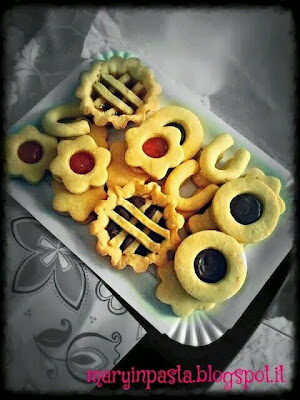 Biscottini assortiti di pasta frolla