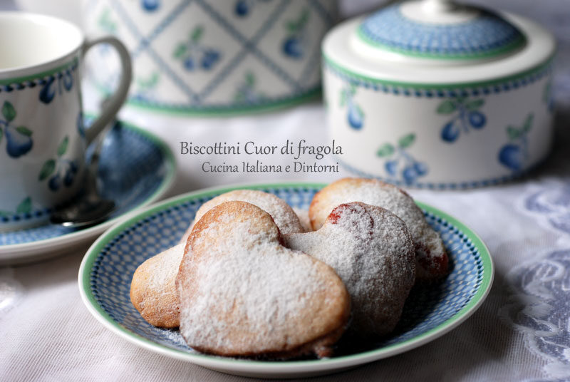 Biscottini Cuor di Fragola
