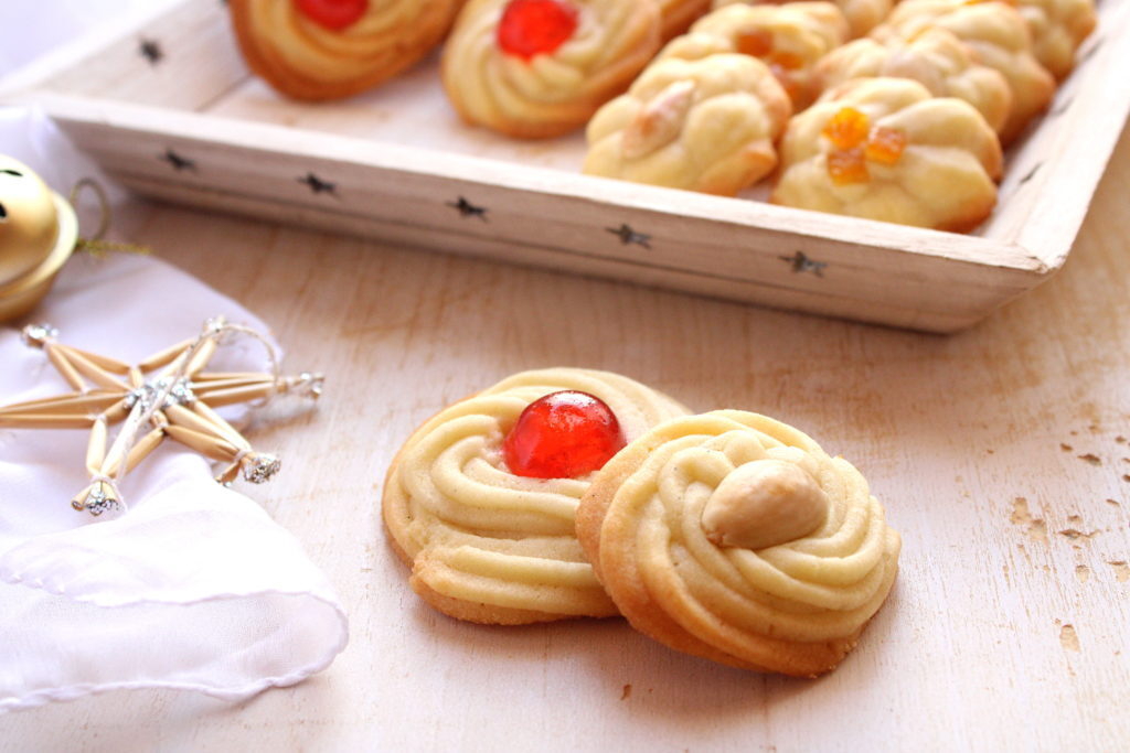 Biscottini da tè di frolla montata agli albumi