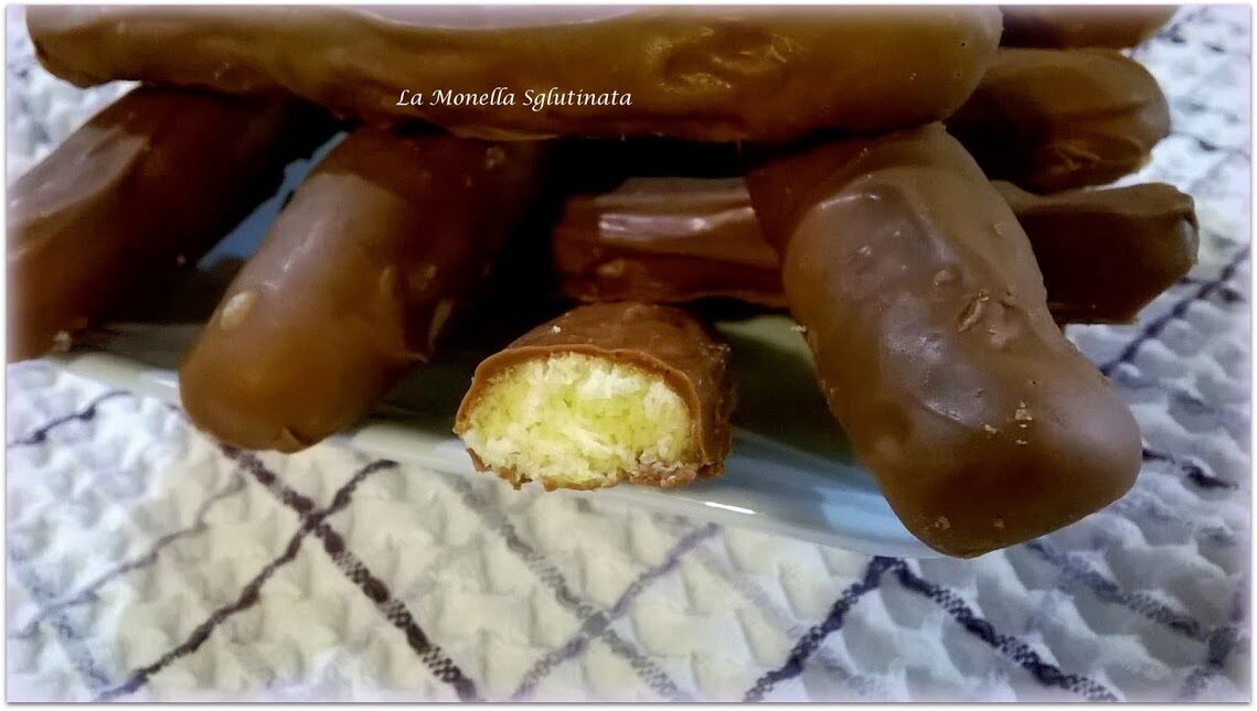 Biscottini tipo togo ricoperti senza glutine