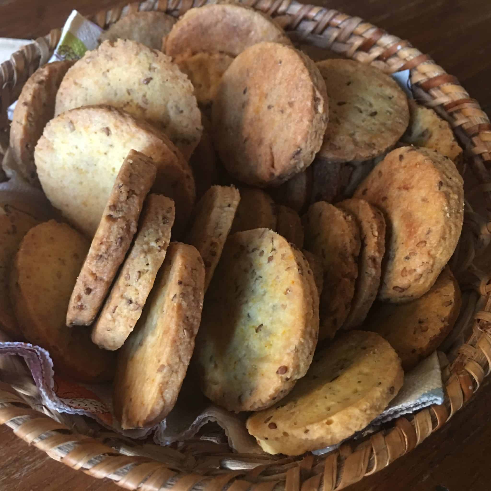 Biscottini zafferano e sesamo