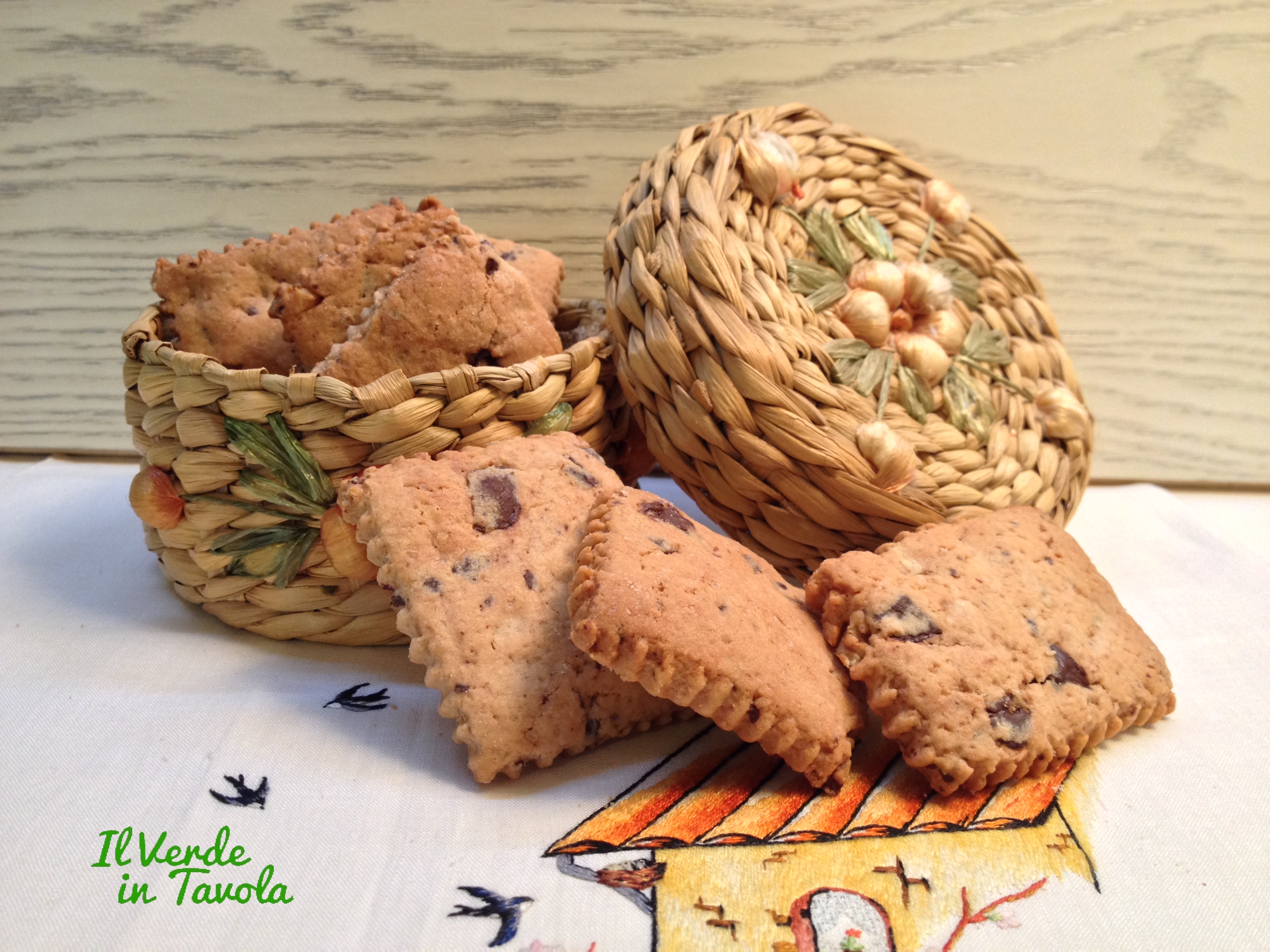 Biscottoni con cioccolato fondente e noci