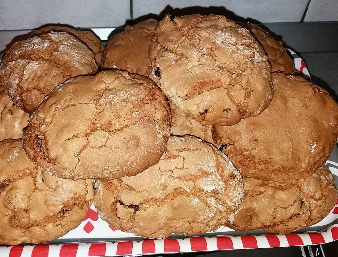 BISCOTTONI DOLCI DOLCI