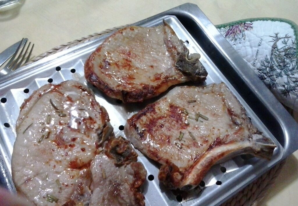 Bistecche di maiale alla griglia