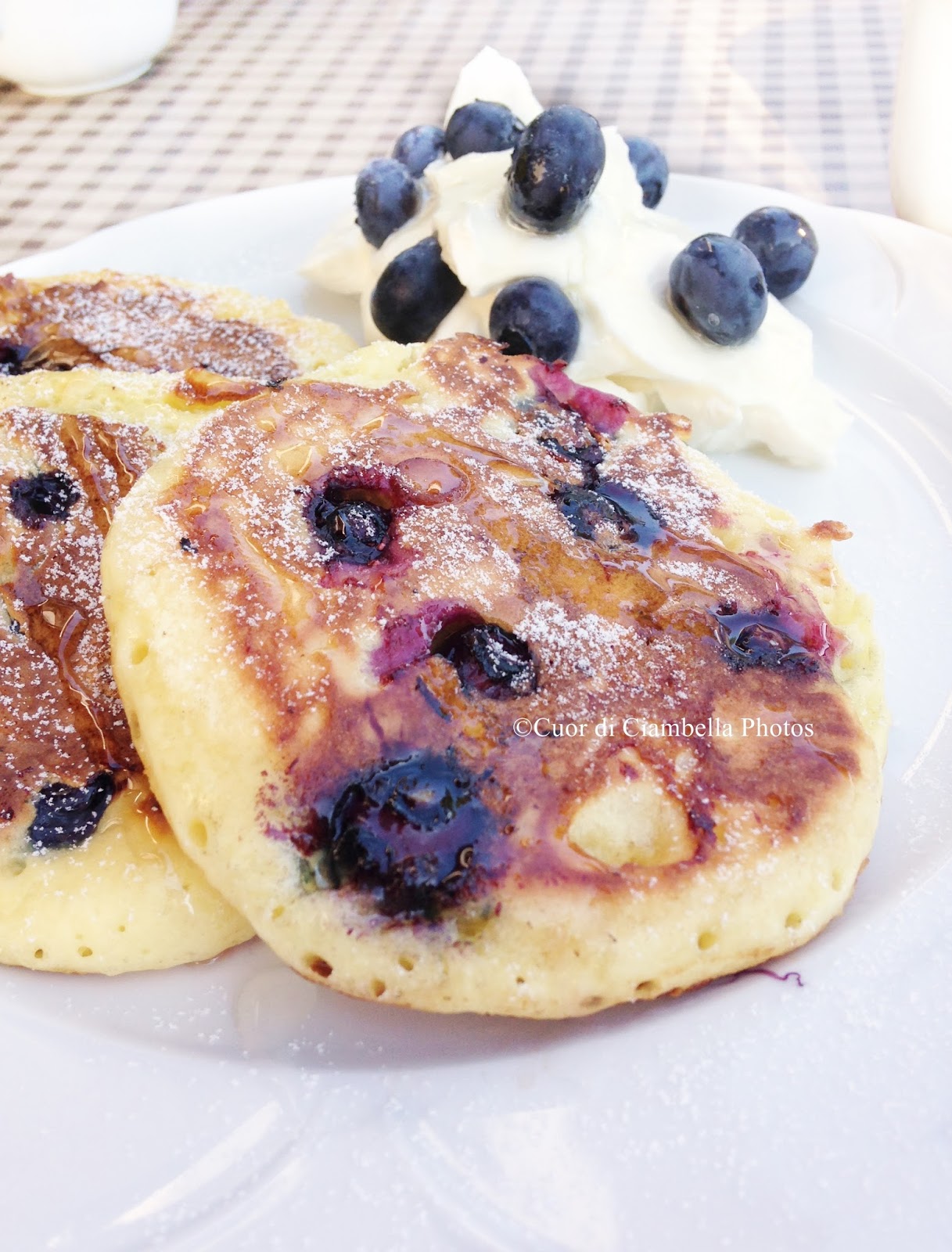 Blueberry Pancakes, Yogurt Greco e Miele