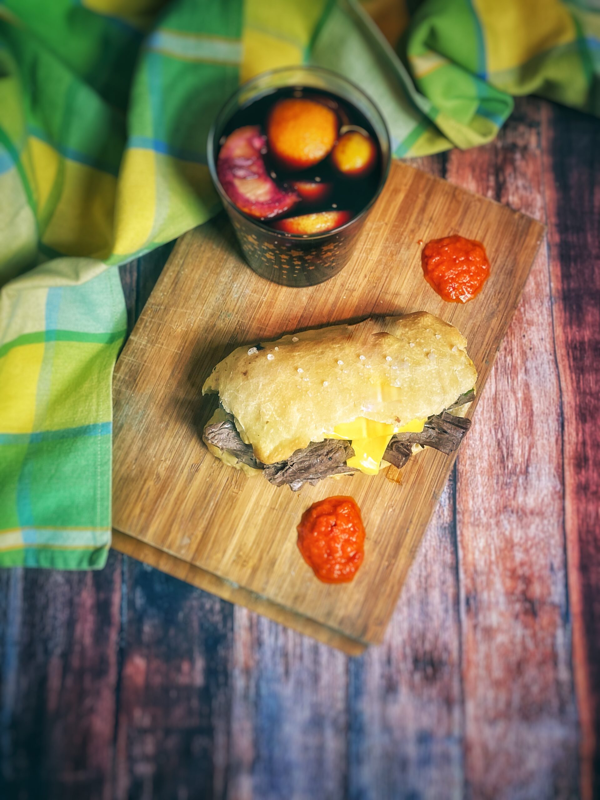 Bocadillo de carne mechada (spagna)