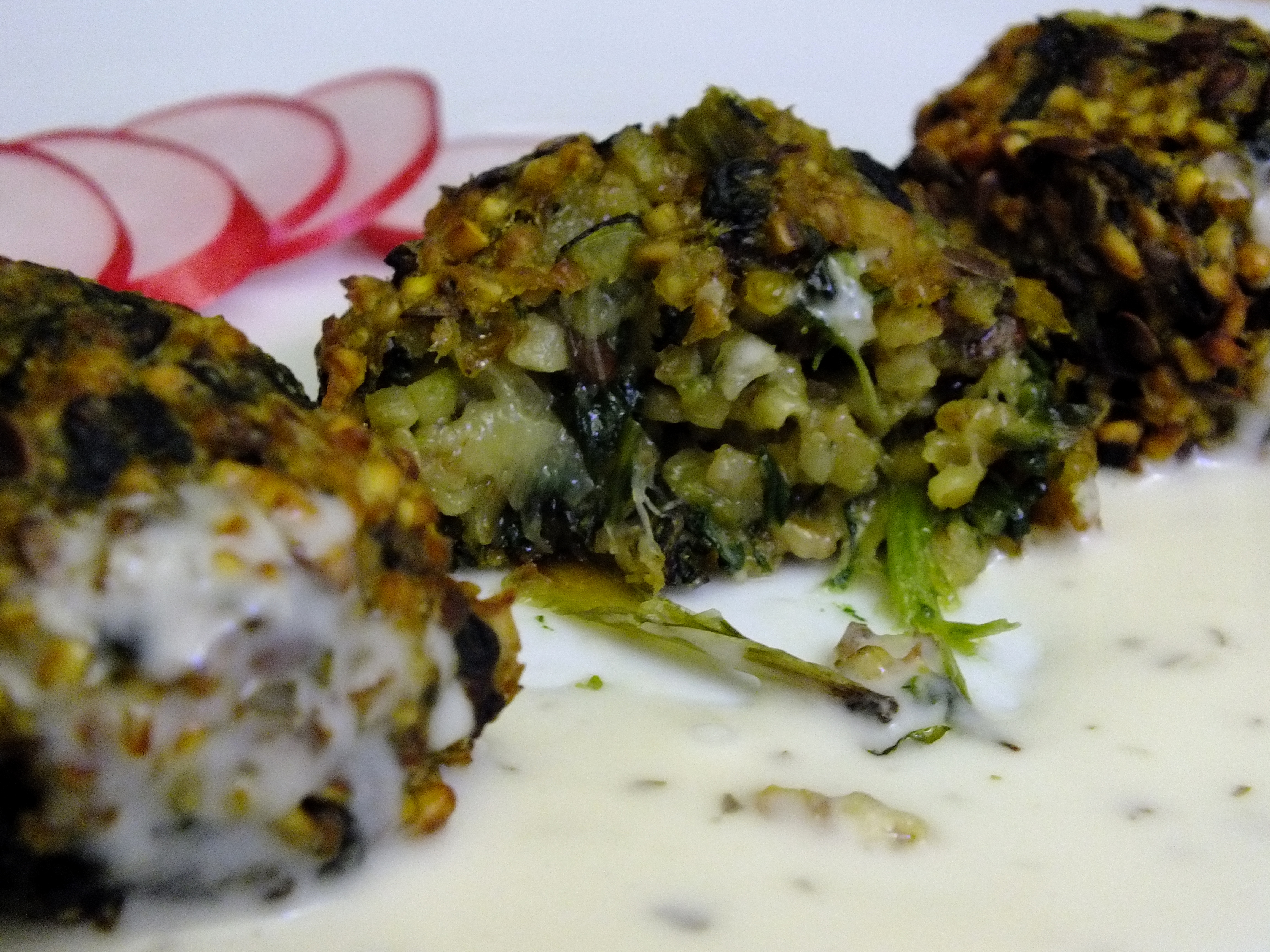 Bocconcini con semi di lino e burgul