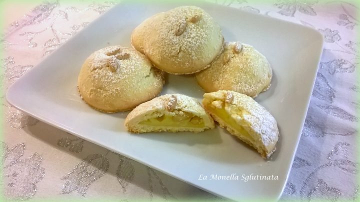 Bocconcini della nonna con crema e pinoli