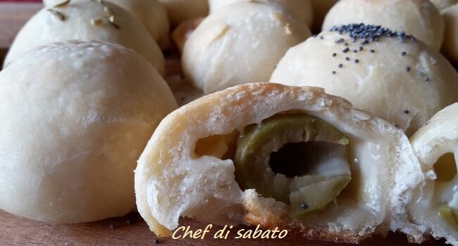Bocconcini di pane ripieni