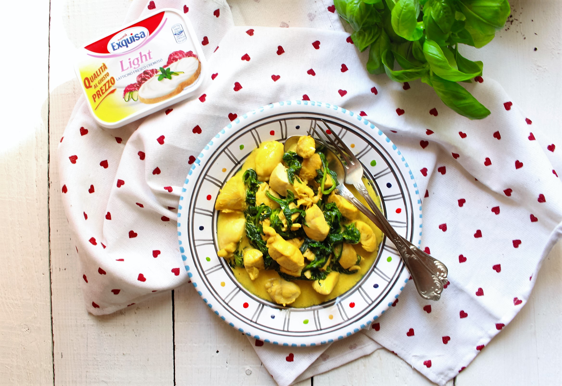 Bocconcini di pollo con exquisa light e zafferano