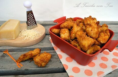 Bocconcini di pollo con panatura al formaggio