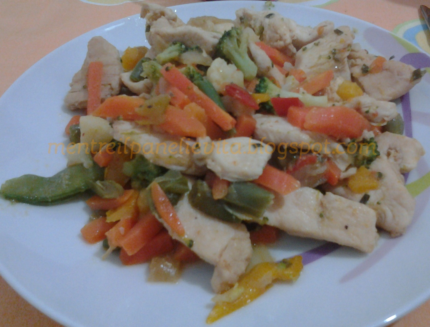 Bocconcini di pollo con verdure