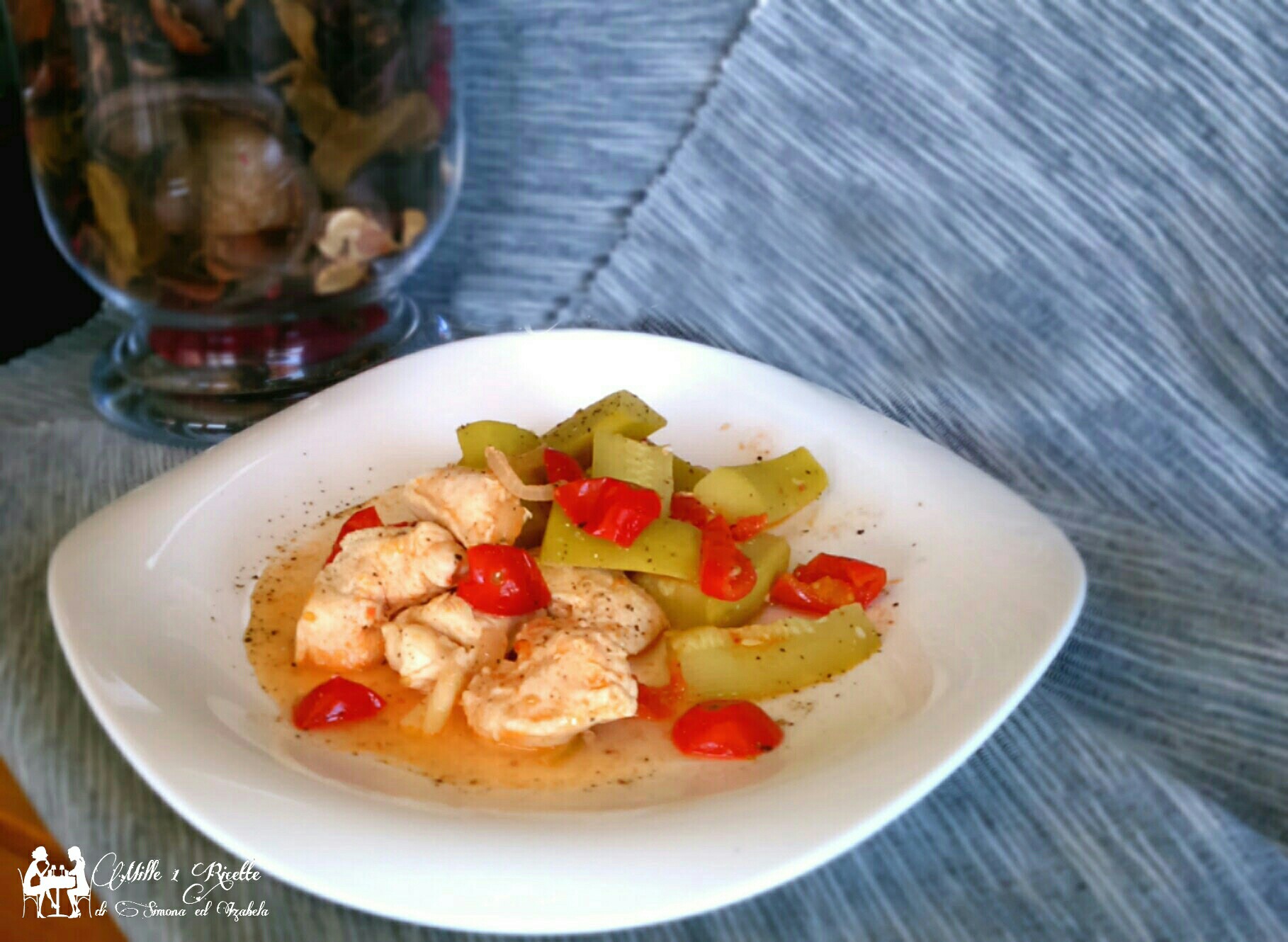 Bocconcini di pollo con zucchina chiara