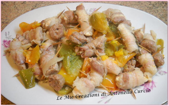 Bocconcini di pollo e salsiccia