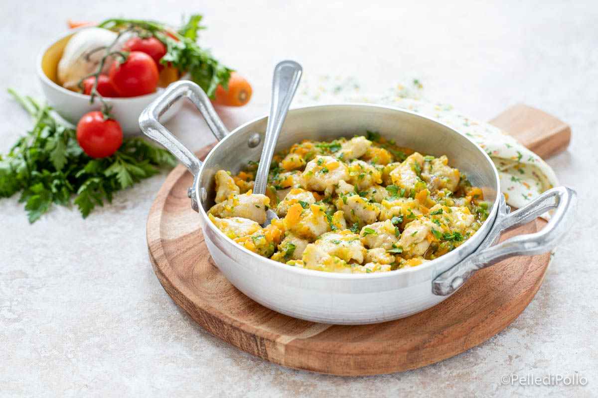 Bocconcini di pollo in padella – con salsina alle verdure