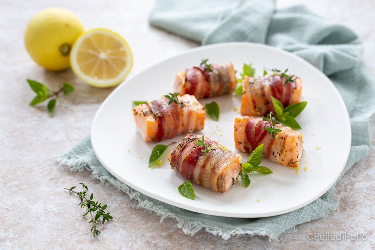 Bocconcini di salmone con pancetta affumicata