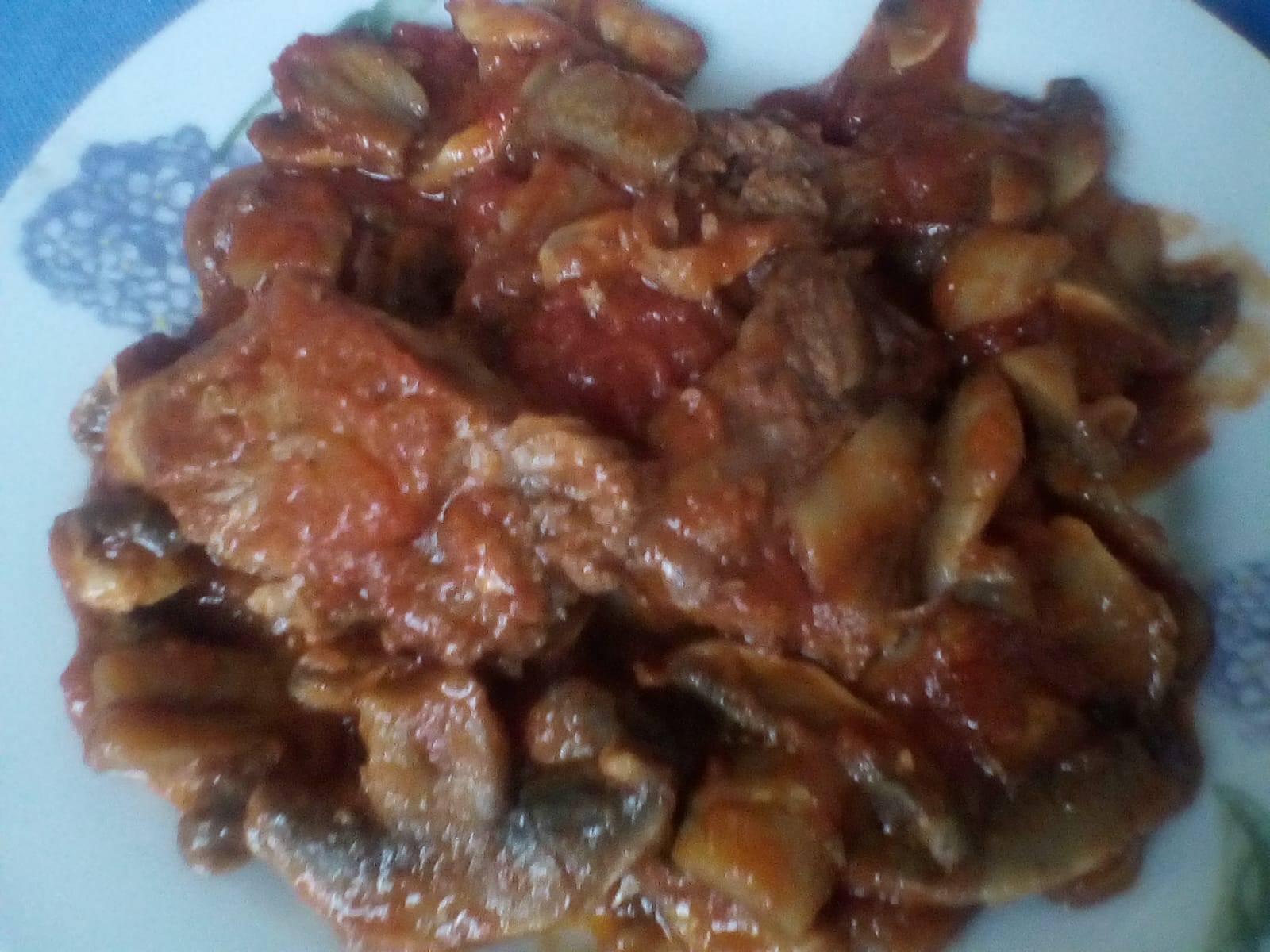 Bollito di manzo ai funghi