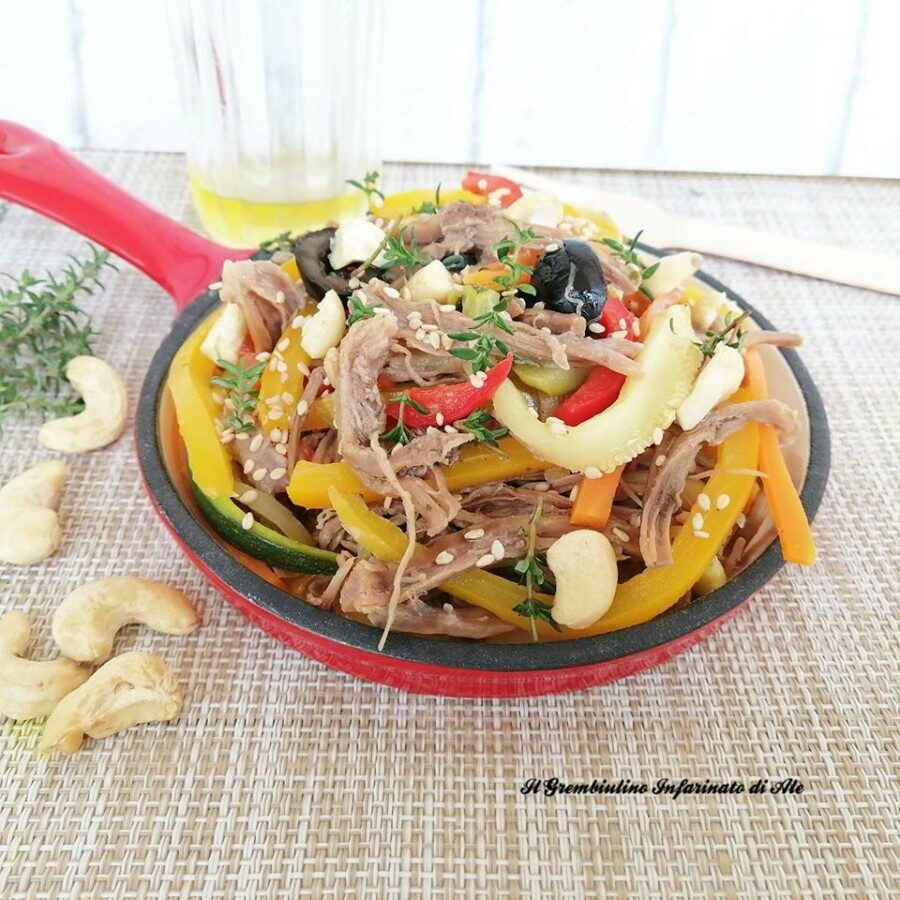 Bollito intrecciato agli anacardi