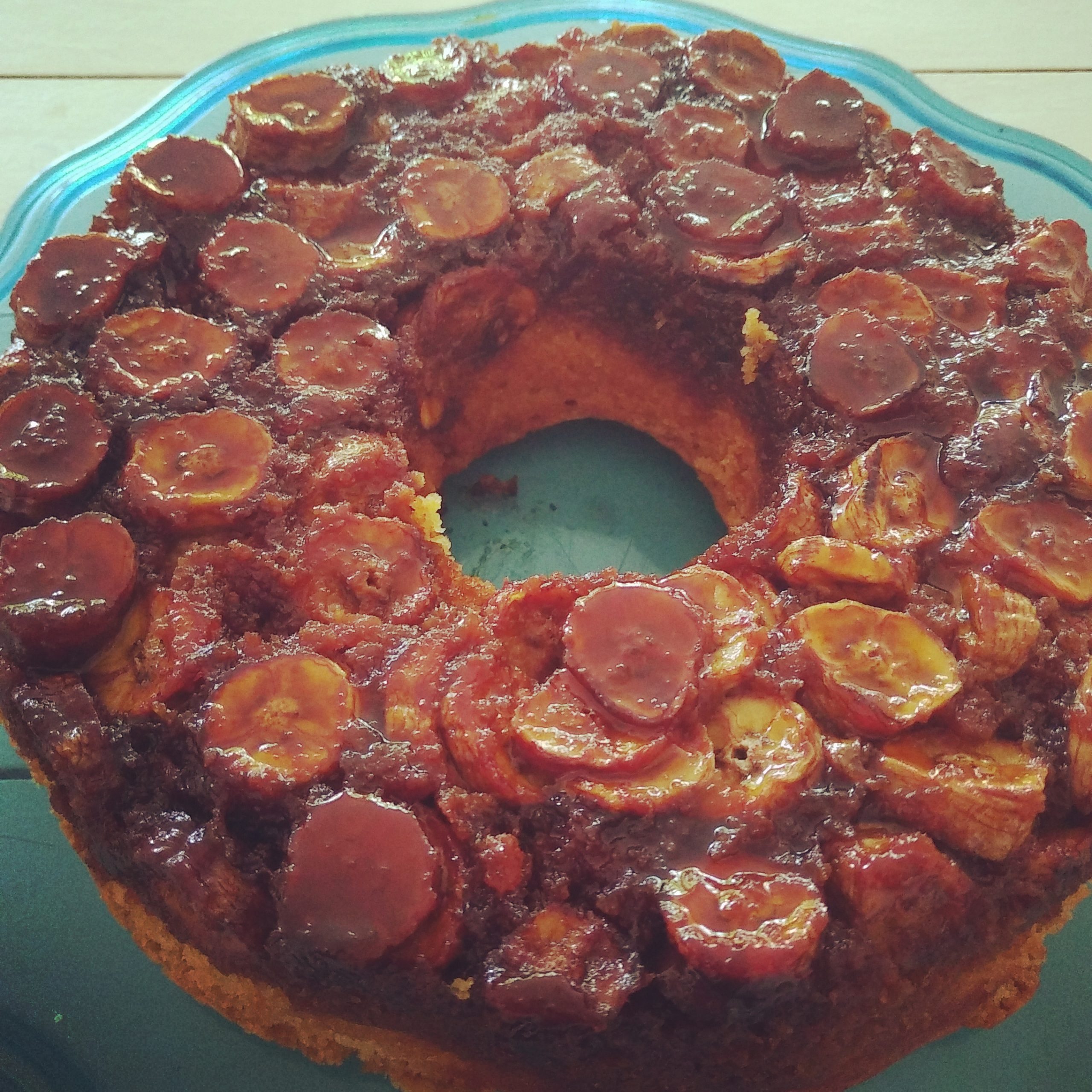 Bolo de banana caramelizada – ciambella di banana caramelizzata