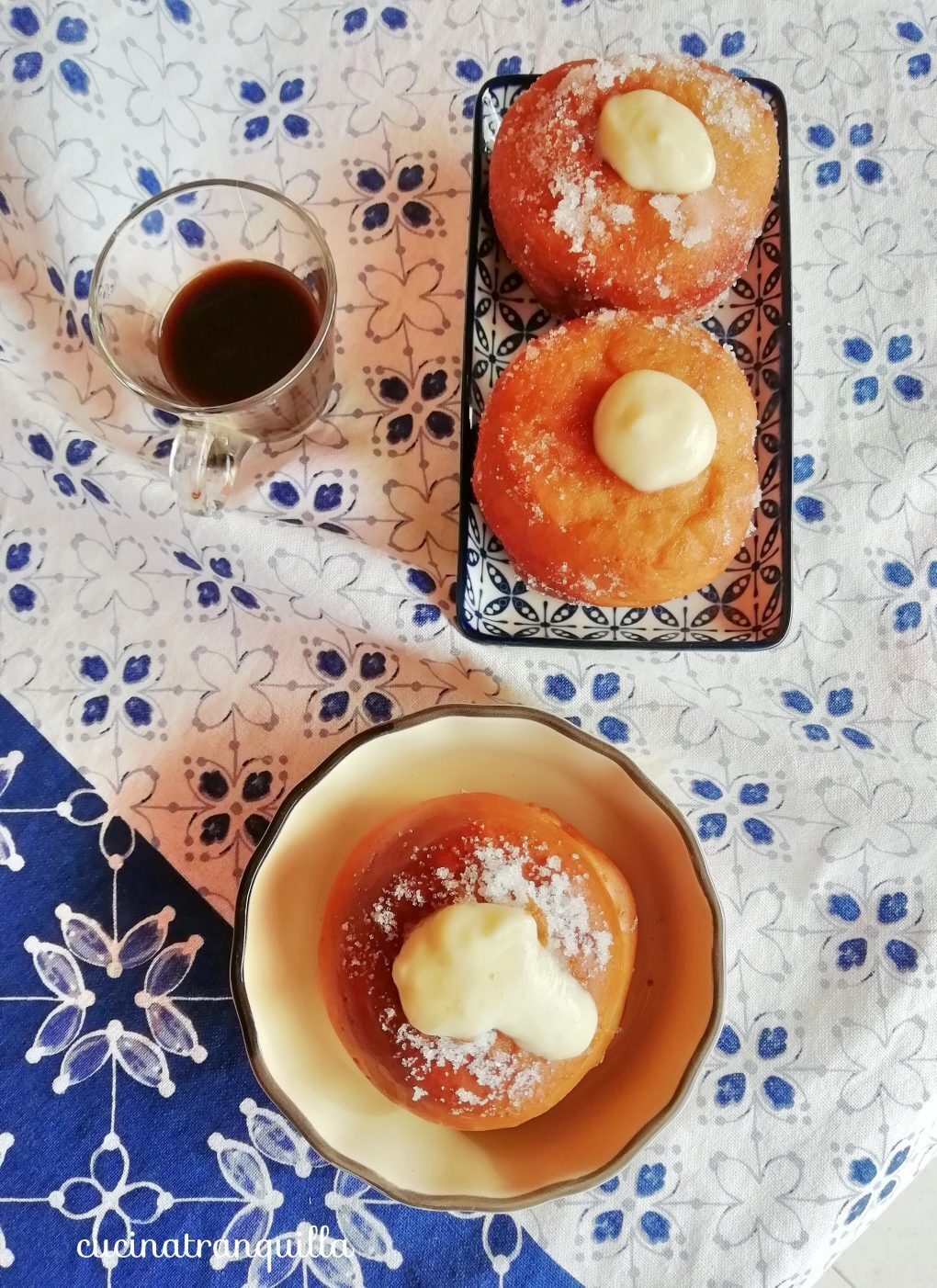 Bomboloni alla crema