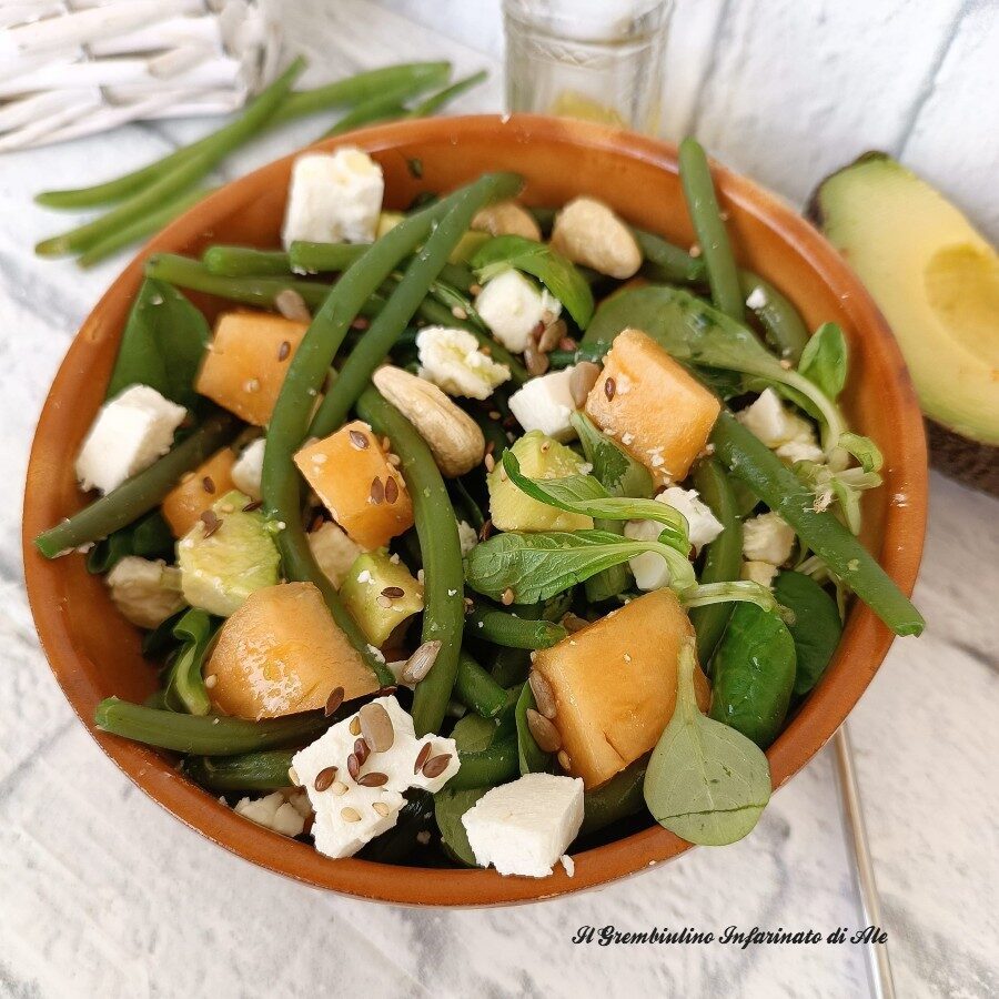 Bowl di fagiolini con melone e feta greca