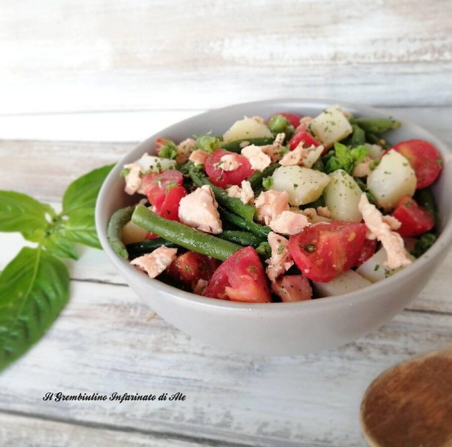 Bowl di fagiolini patate e salmone