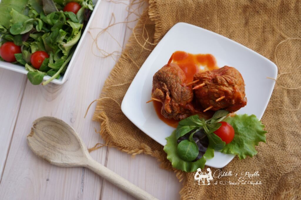 Braciole pugliesi nel sugo | involtini di carne nel sugo