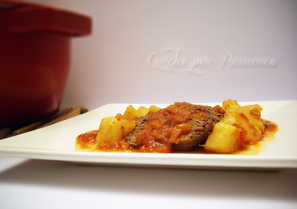 Brasato in rosso con patate
