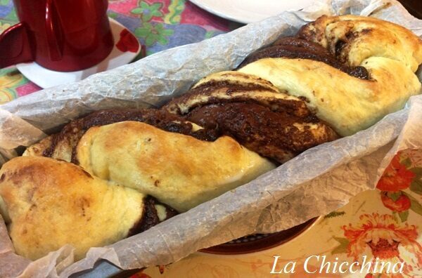 Brioche con la crema di nocciole (senza burro)
