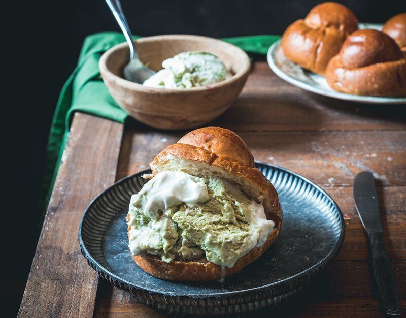 Brioche siciliana con gelato