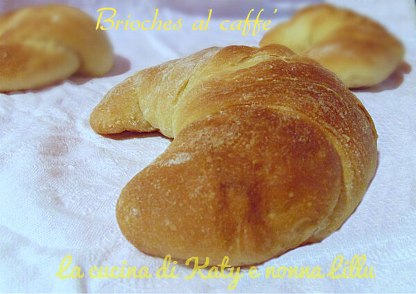 Brioches al caffè con lievito madre