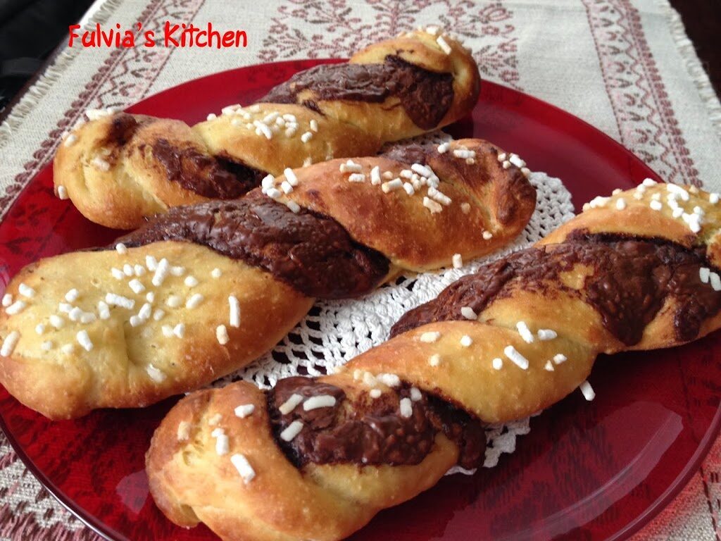 Brioches alla ricotta con nutella