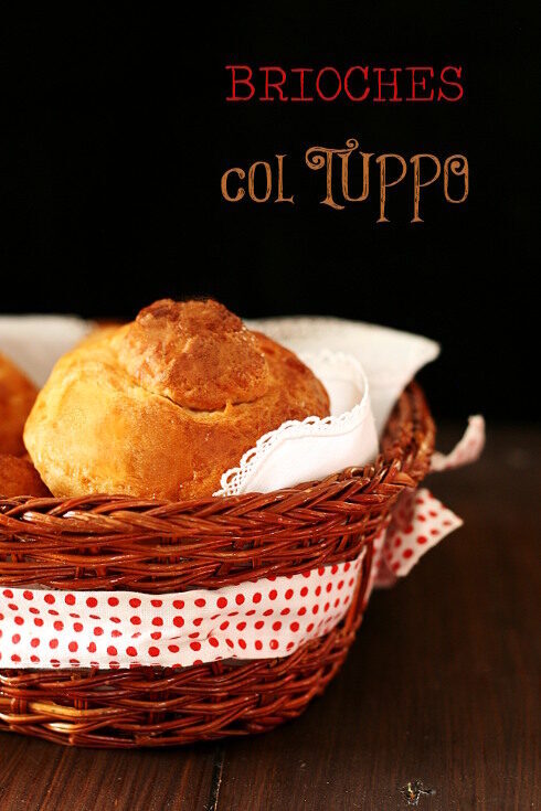 Brioches col tuppo senza glutine e con lievito madre