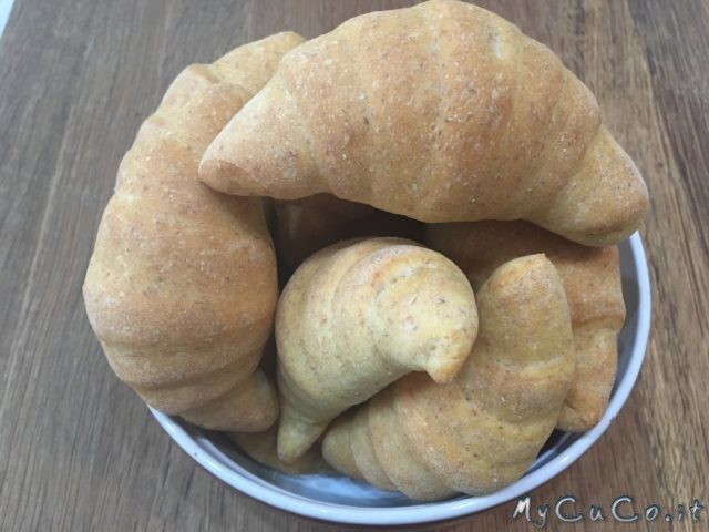 Brioches integrali super light (con dolcificante)