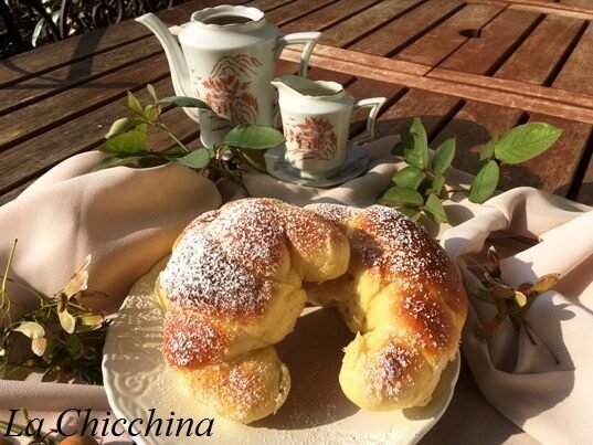 Brioches morbidissime con ricotta e limone