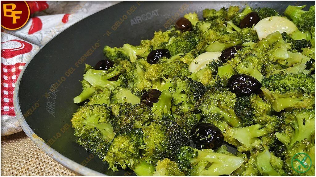 Broccoli stufati in padella con olive