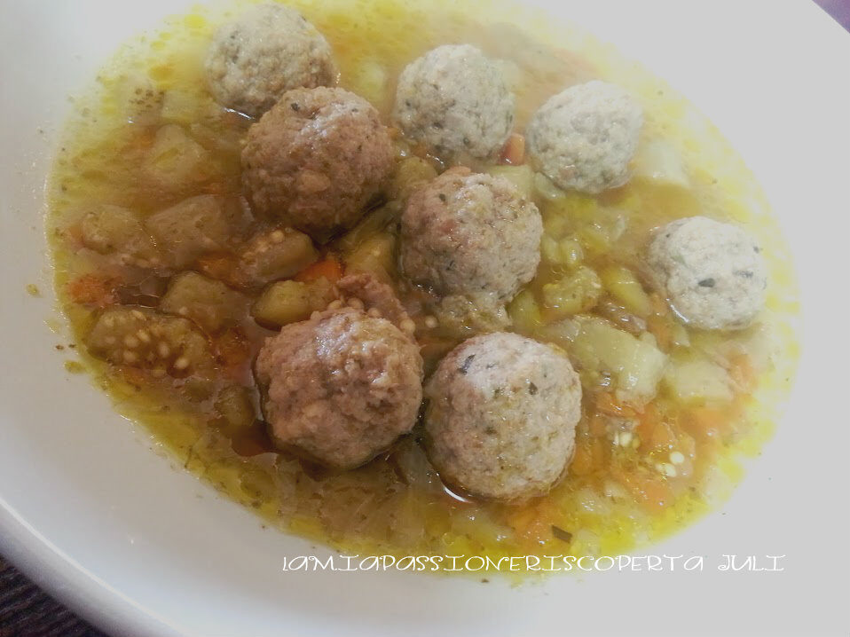 Brodo di carne preparazione base